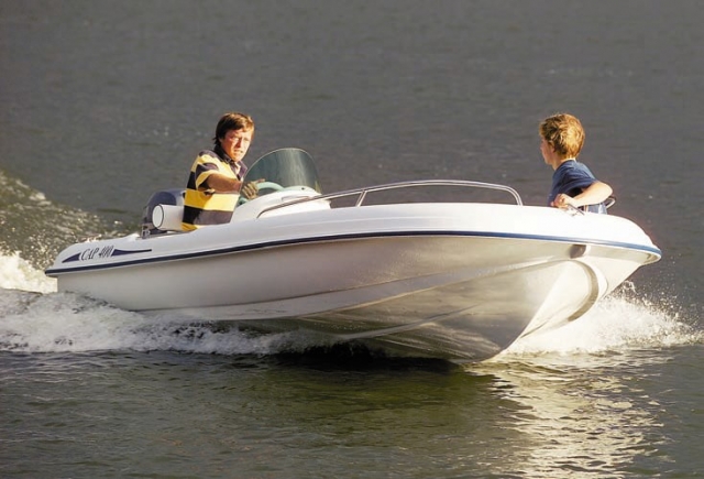 viaje por el Sena en barco sin licencia
